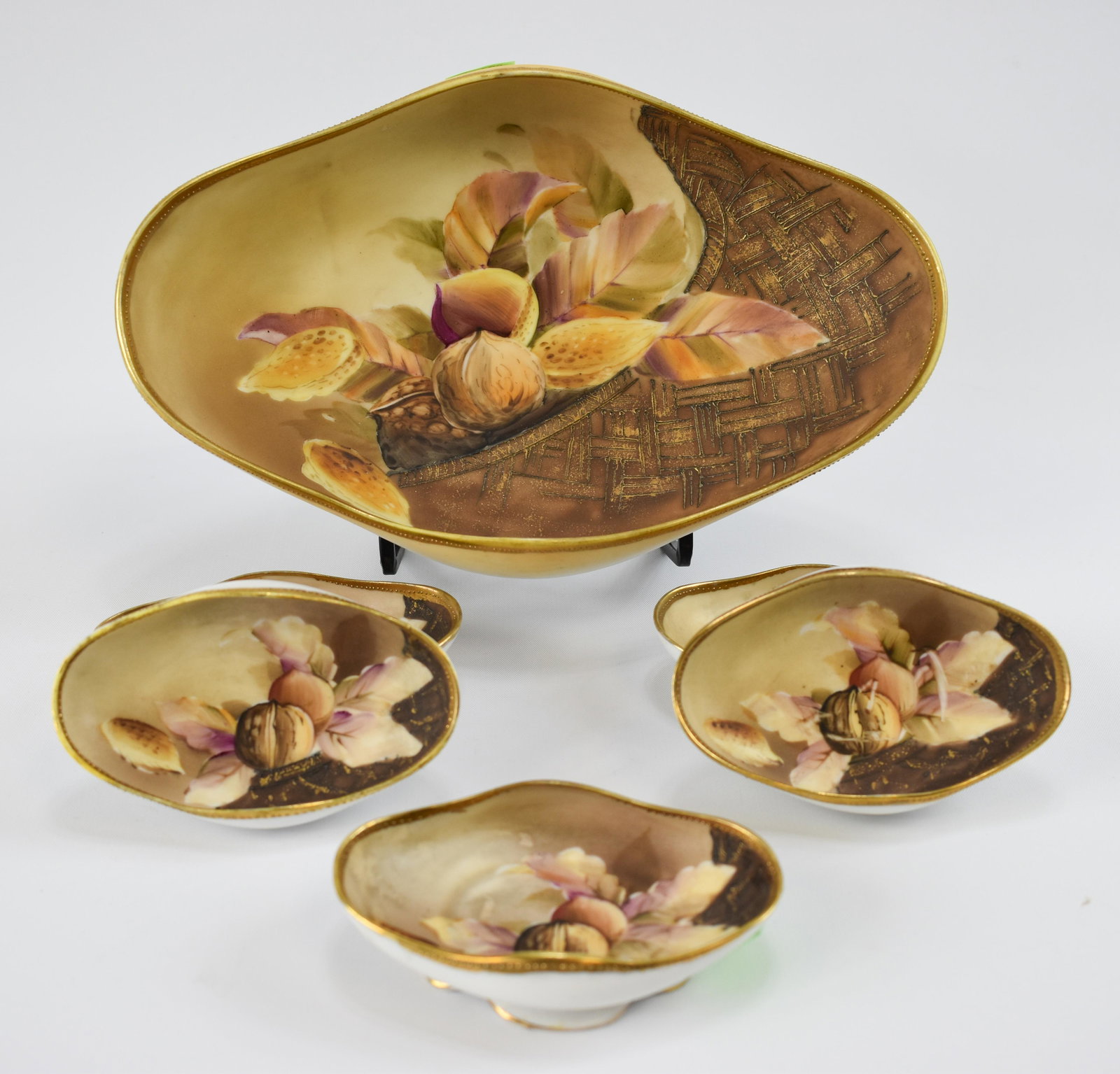 Vintage 6 Piece Hand Painted Nippon Nut Bowl Set: Vintage 6 Piece Hand Painted Nippon Nut Bowl Set