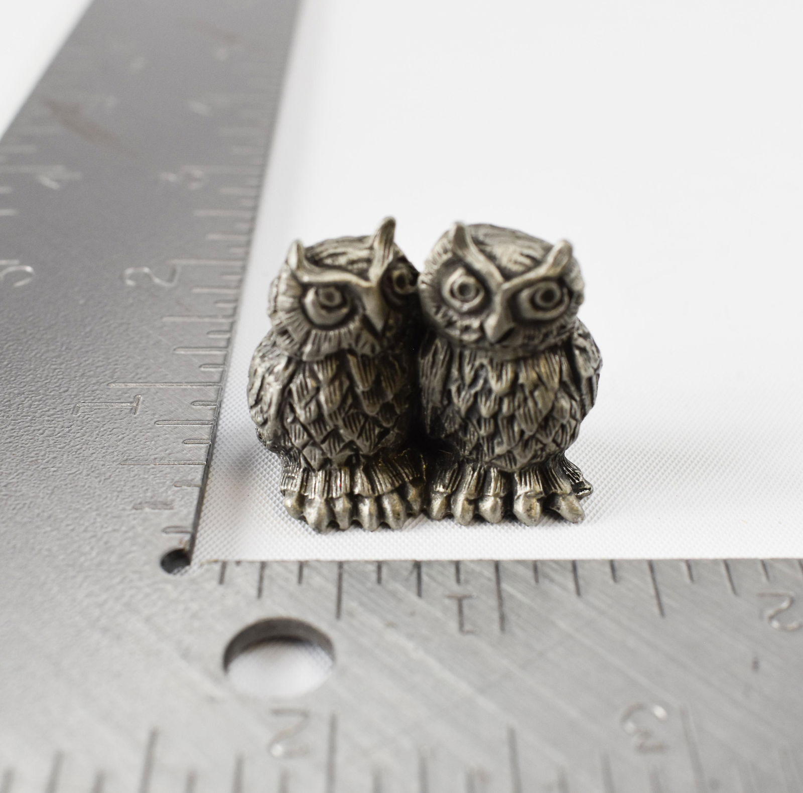Miniature Owl Pair Pewter Figurines: Miniature Owl Pair Pewter Figurines