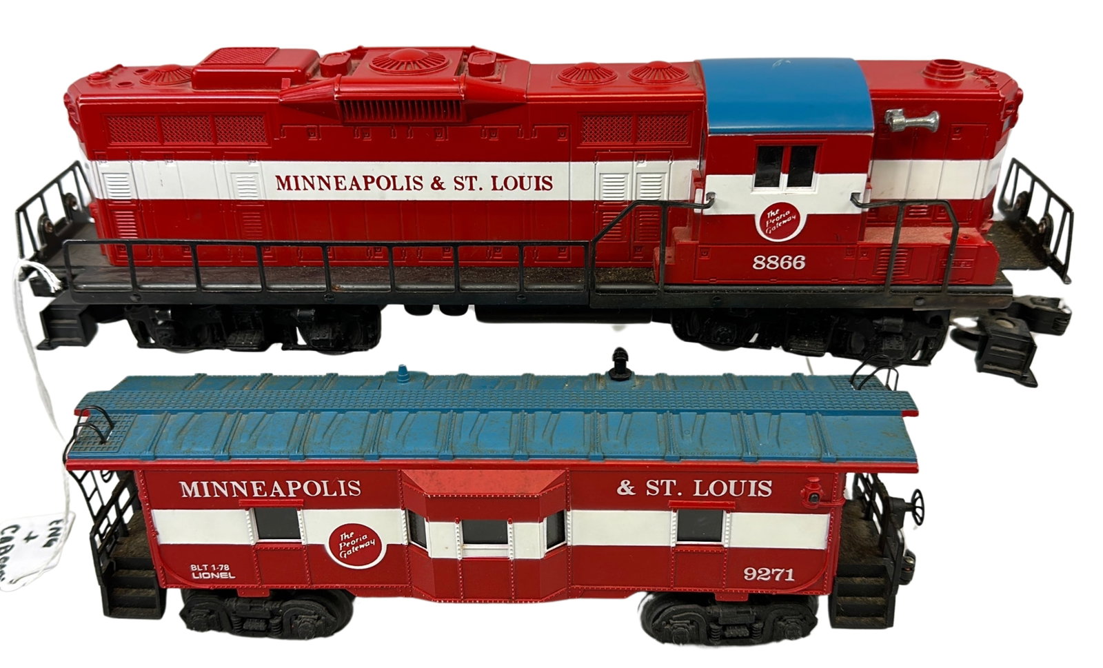 Lionel 6-8866 Minn&St.Louis GP-9 Engine+Caboose 9271: Lionel 6-8866 Minneapolis & St. Louis GP-9 Diesel Locomotive Engine + Caboose 9271