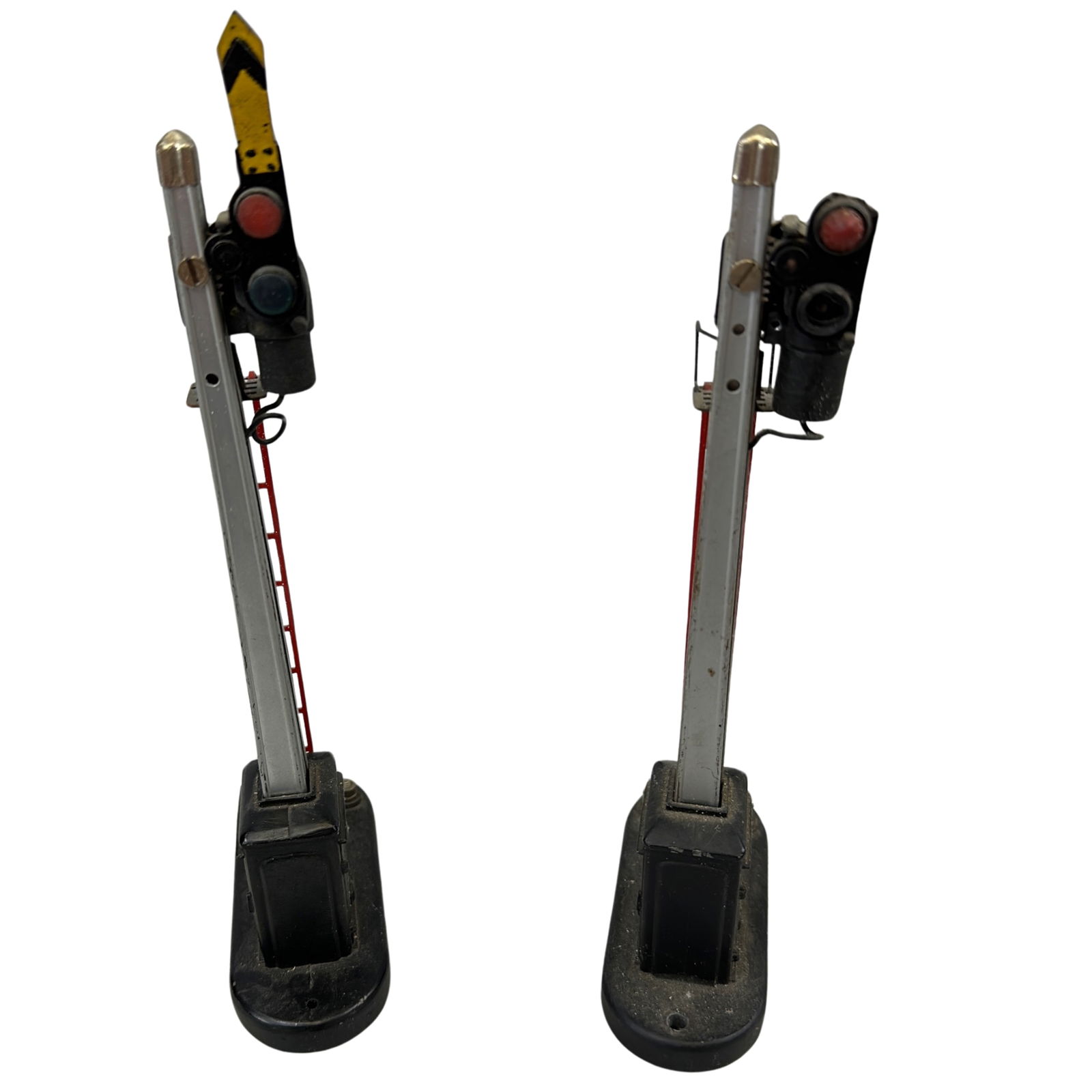 2 Lionel Block Signal No. 153 Metal (1 of 4)