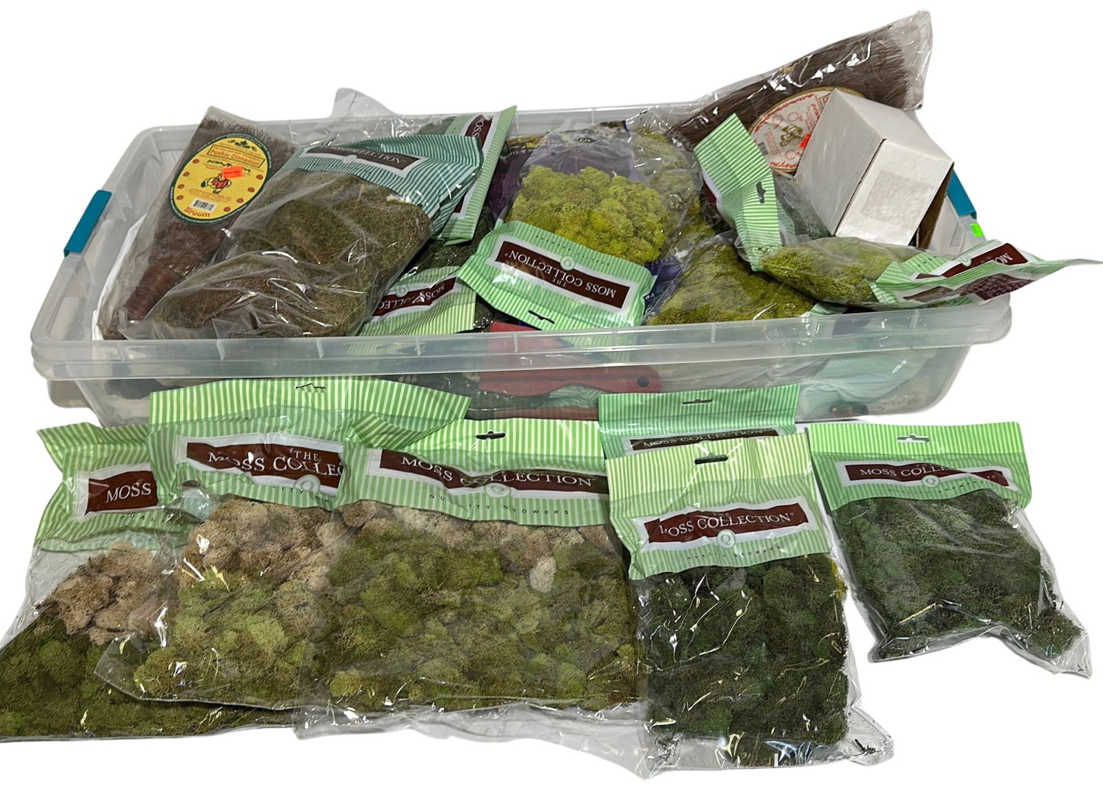 Big Bagged Moss Unused: Big Lot of Bagged Moss Unused