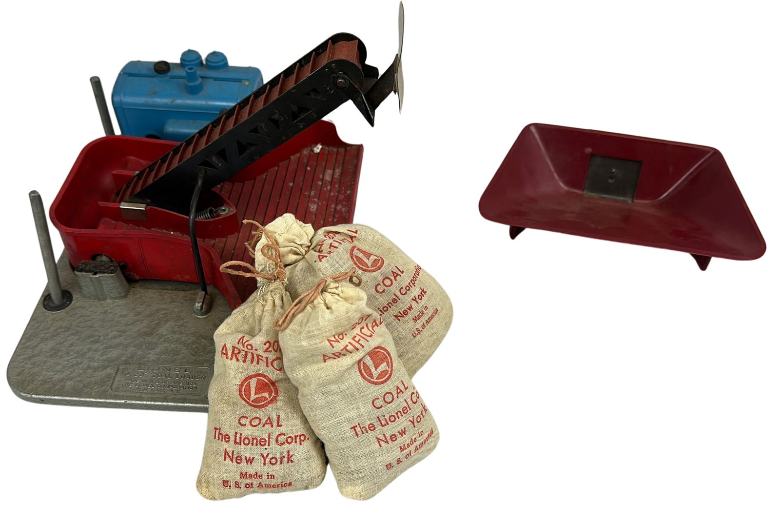 Lionel Operating Coal Loader No. 397 Extra Hopper Piece (1 of 8)