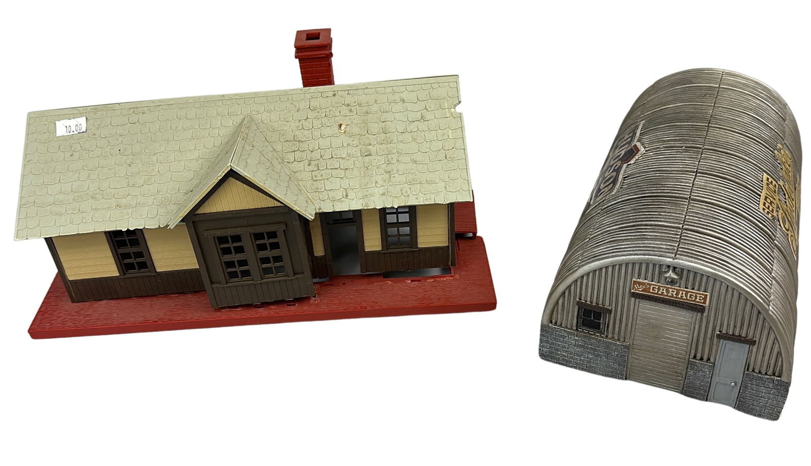 Lionel 48043+ Quonset Hut Studebaker Service Auto (1 of 8)