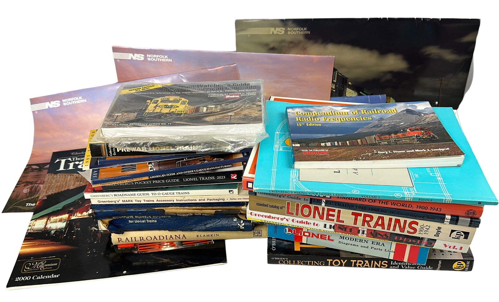 Model Train Catalogs Price Guide MARX RadioFlyer Lionel (1 of 5)