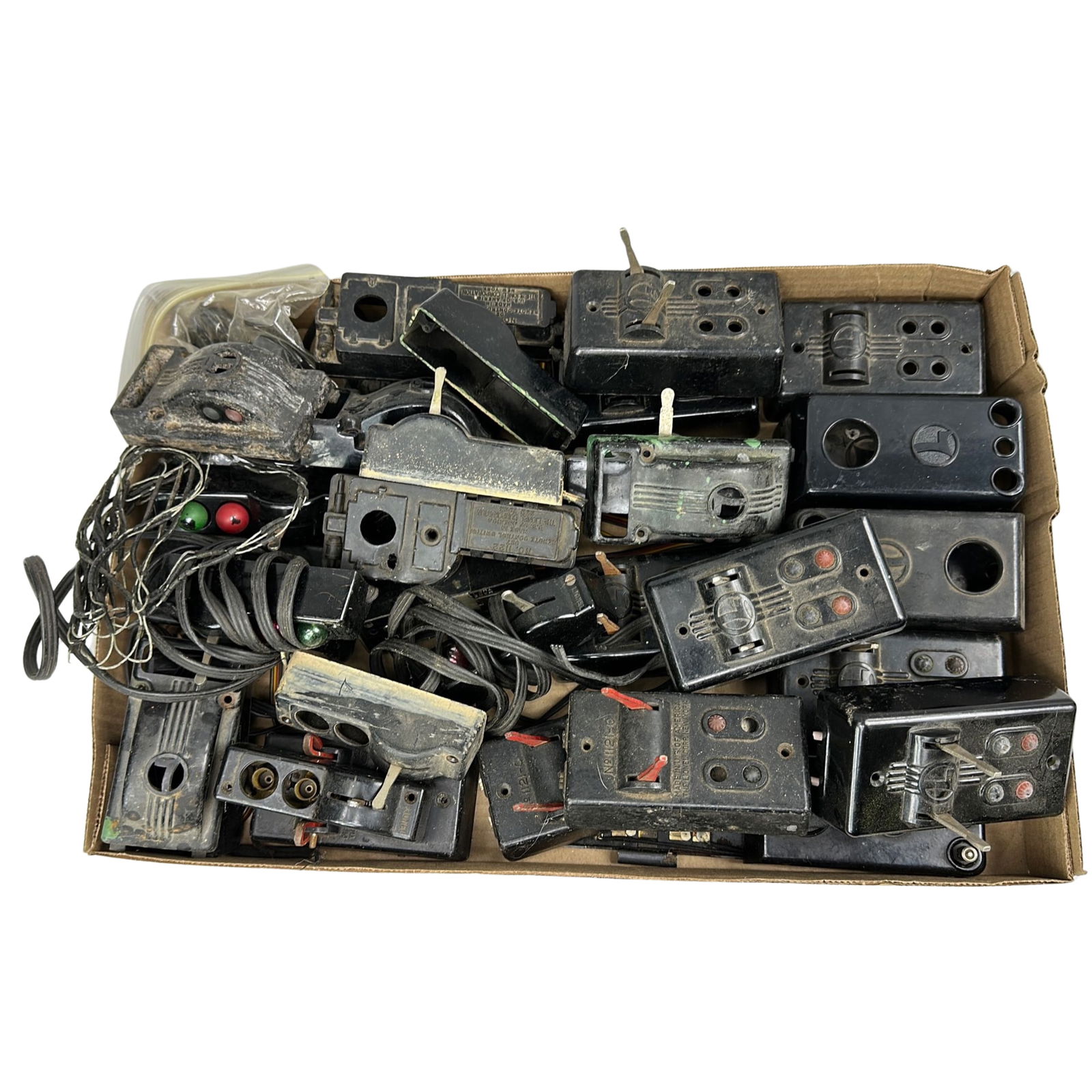Misc Lot Lionel Remote Switches Controllers (1 of 3)