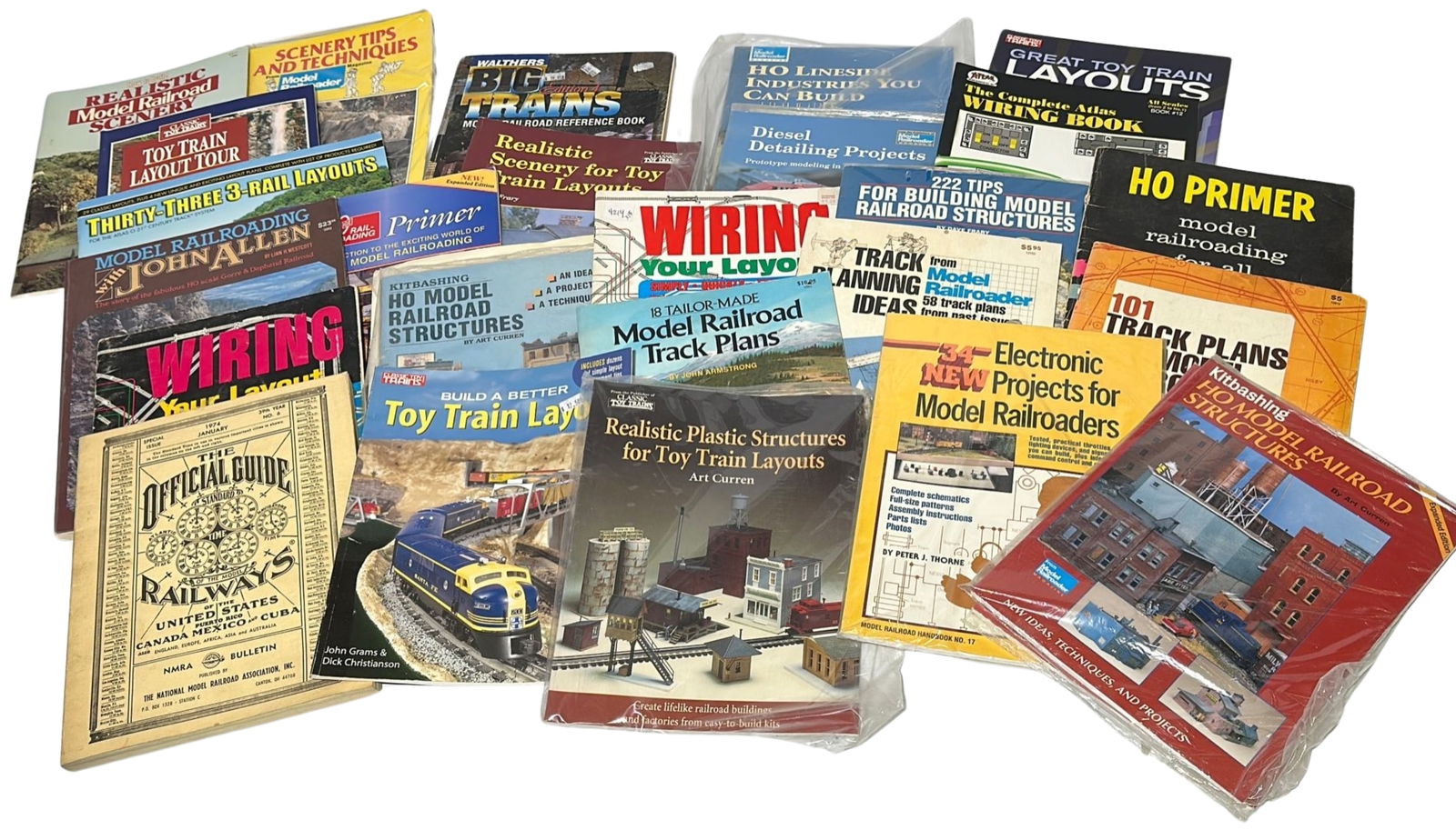 Magazine Book Lot: Model Train Layouts & Electrical Plans (1 of 4)