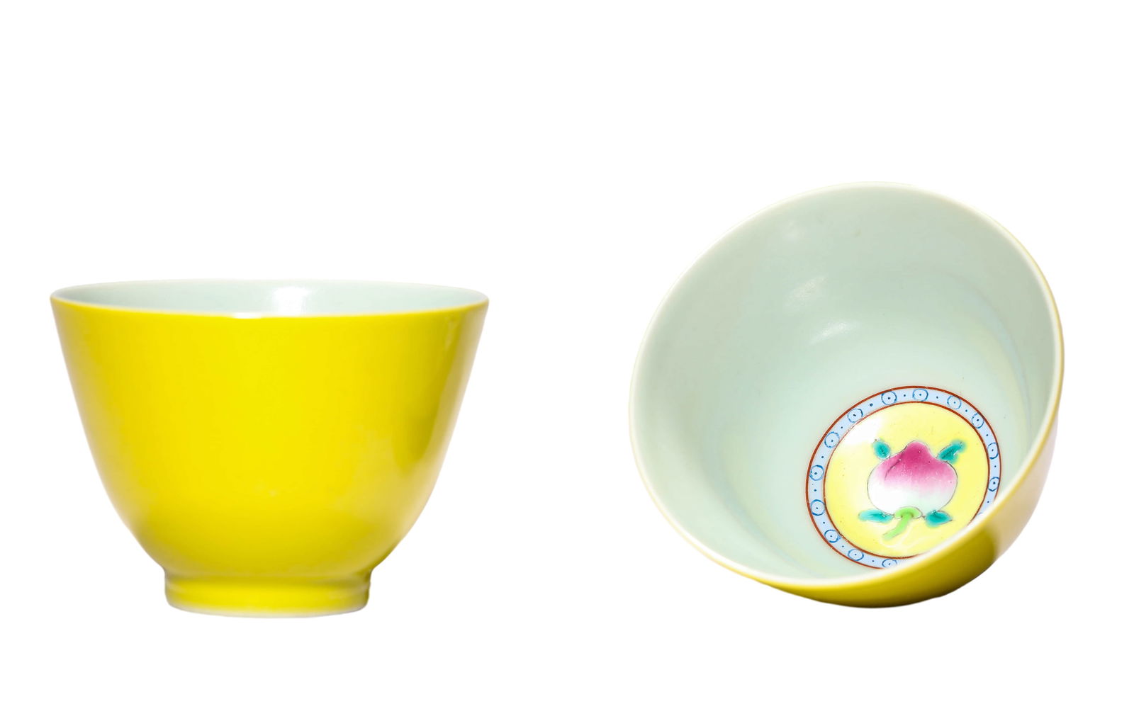 A PAIR OF YELLOW GROUND FAMILLE ROSE PEACH CUPS (1 of 6)
