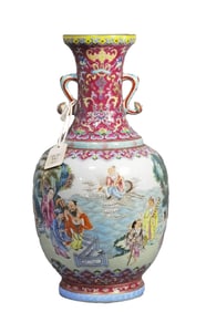 A PINK-ENAMELLED FAMILLE ROSE DOUBLE-EAR VASE