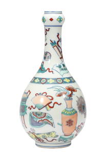 A FAMILLE ROSE "ANTIQUE VASE": A FAMILLE ROSE "ANTIQUE VASE" Dimensions: Width: 13 cm (5.1 in.), Height: 29 cm (11.4 in.). All measurements are approximate. For more information on and additional videos for this lot, please contact