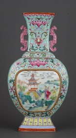 A MALACHITE GREEN-GROUND FAMILLE ROSE MEDALLION 'FIGURES' VASE
