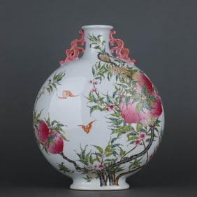 A FAMILLE ROSE 'NINE PEACHES' MOONFLASK