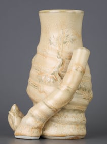 A YELLOW GLAZE BAMBOO SHAPED BRUSH POT