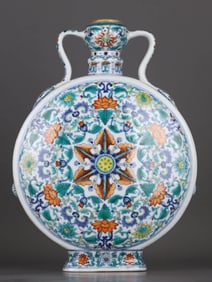 A DOUCAI ' FLOWER' VASE