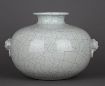 A GE GLAZED 'BEAST-EAR' POMEGRANATE SHAPED VASE