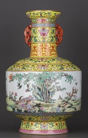 A YELLOW-GLAZED FAMILLE ROSE 'FLORAL AND BIRD' VASE