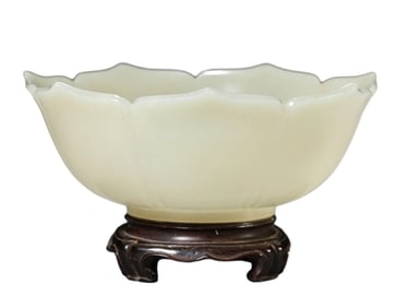 A JADE LOTUS PETAL BOWL
