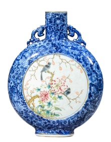 A BLUE AND WHITE AND FAMILLE ROSE 'FLOWER AND BIRD' VASE