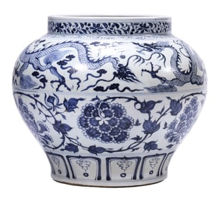A BLUE AND WHITE 'INTERLOCKING FLORAL AND DRAGON' JAR