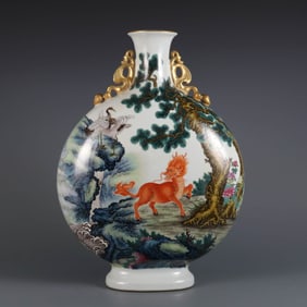 AN ENAMEL 'PINE AND CRANE' MOONFLASK