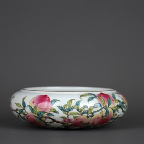 A FAMILLE ROSE 'DOUBLE SHOU AND BAT' WASHER