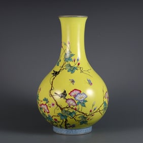 A YELLOW-GROUND FAMILLE ROSE 'FLOWERS, BIRDS AND POETRY' VASE