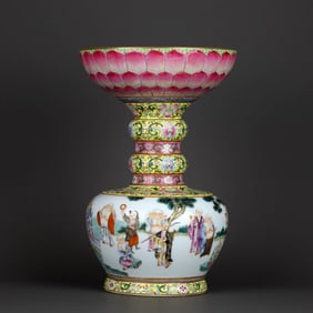 A FAMILLE ROSE 'EIGHTEEN ARHATS' VASE