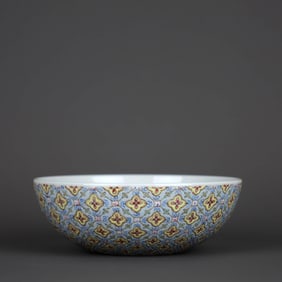 FAMILLE ROSE EXTERIOR WITH BROCADE PATTERN AND INTERIOR 'BAT AND SHOU' BOWL