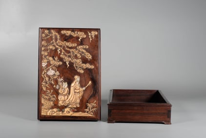A ROSEWOOD 'FIGURES' COVERED BOX