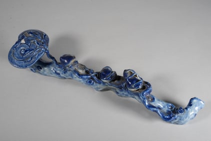 A LAPIS LAZULI-GLAZED IMITATION LINGZHI ORNAMENT