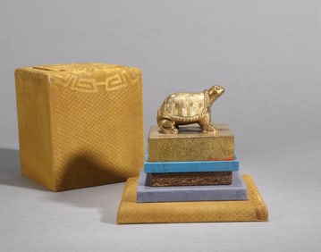 A GILT-BRONZE TURTLE SEAL