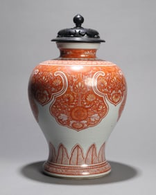 AN IRON-RED 'FLORAL' MEIPING