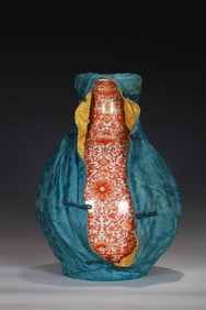 AN IRON-RED 'FLORAL' YUHUCHUNPING