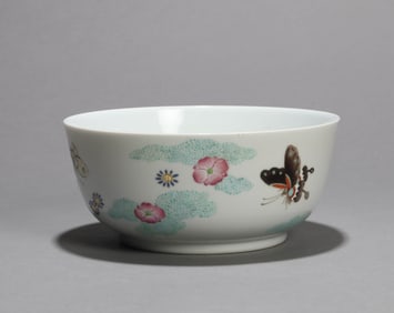 A FAMILLE-ROSE 'BUTTERFLY' BOWL