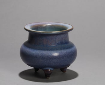 A JUN TYPE TRIPOD CENSER