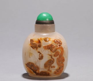 A AGATE SNUFF BOTTLE