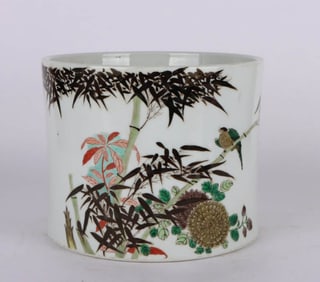 A WUCAI 'FLOWER AND BIRD' BRUSHPOT