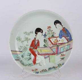 A FAMILLE-ROSE 'LADY' DISH