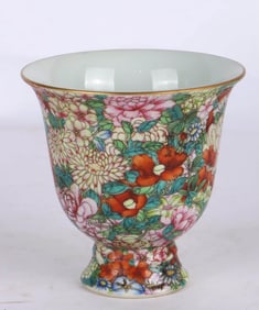 A FAMILLE-ROSE 'FLORAL'STEM CUP