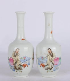 A PAIR OF SMALL FAMILLE-ROSE 'FIGURE'VASES