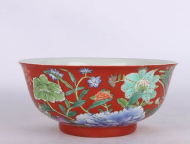 A RED-GROUND FAMILLE-ROSE 'FLORAL' BOWL
