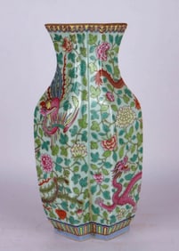 A FAMILLE-ROSE 'DRAGON' VASE