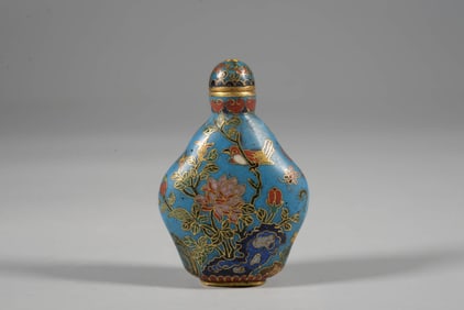 A CLOISONNé 'ROCK AND FLOWERS' SNUFF BOTTLE