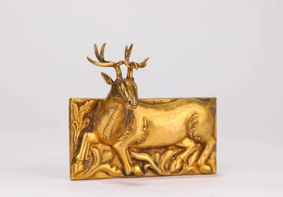 A GILT-SILVER DEER PLAQUE
