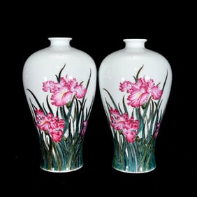 A PAIR OF ENAMEL 'FLORAL' MEIPING