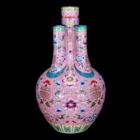 AN ENAMEL 'INTERLOCKING FLOWERS, BAT AND SHOU' VASE