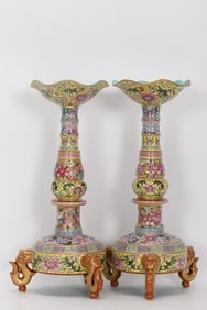 A PAIR OF YELLOW-GROUND ENAMEL TRIPOD OIL LAMP