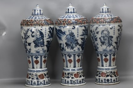A SET OF BLUE AND WHITE WITH COPPER-RED 'BABAO' MEIPING