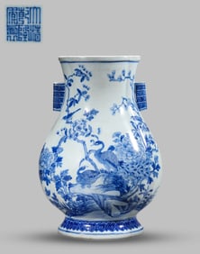 A BLUE AND WHITE 'BIRDS AND FLOWERS' JAR