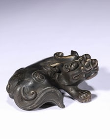 A BRONZE PIXIU