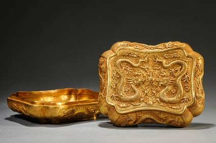 A GILT-BRONZE 'TWO DRAGONS PLAYING WITH PEARL' COVERED BOX